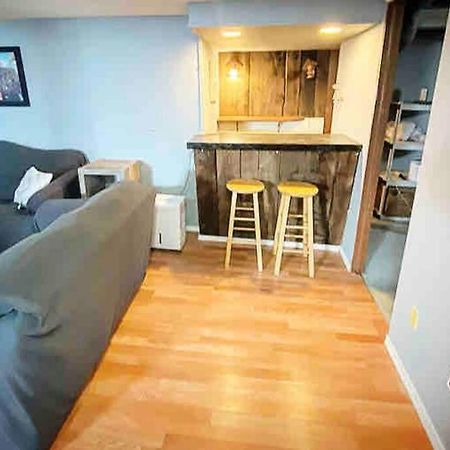 Adorable&Cozy Suburban Home Mins From Dwtn/Airport Рочестър Екстериор снимка