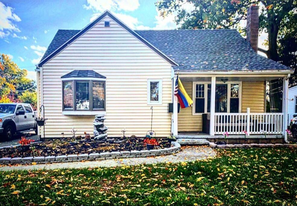 Adorable&Cozy Suburban Home Mins From Dwtn/Airport Рочестър Екстериор снимка